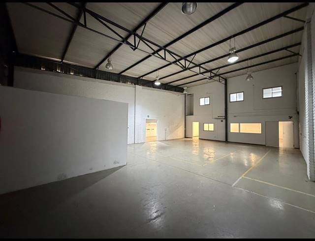375M² WAREHOUSE TO LET IN BARBEQUE DOWNS